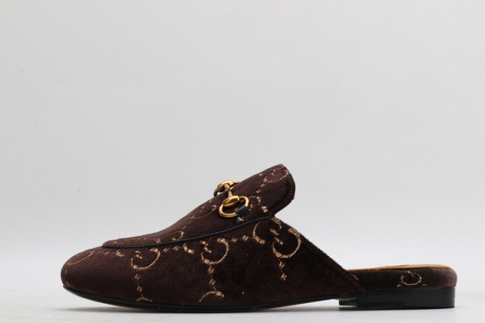 guc loafer