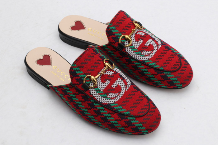 guc loafer