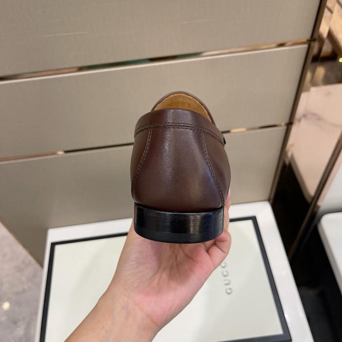 guc loafer