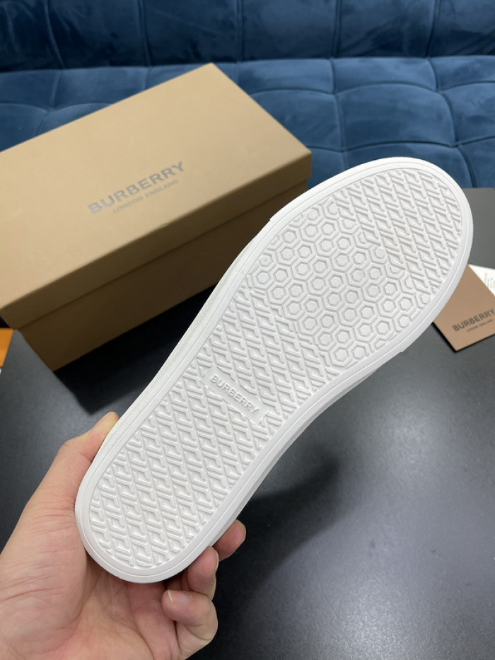BUBERY SNEAKER