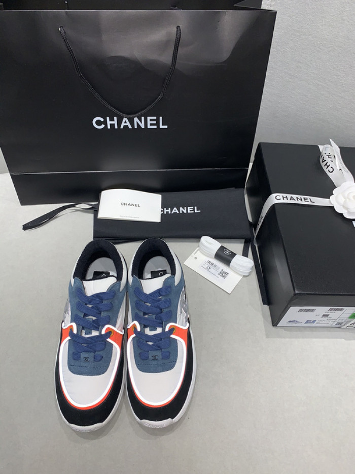 cn cc logo sneaker