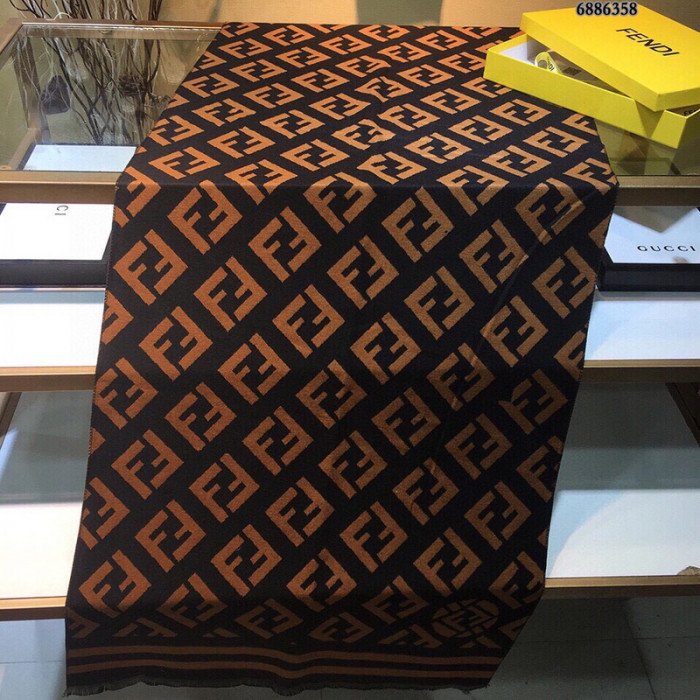 F**di scarf